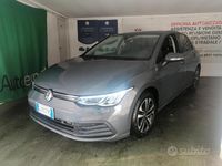 Usata VW Golf VII Life 115 CV (84 kW) 2021 Grigio Utilitaria