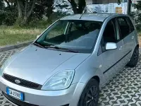 Usata Ford Fiesta 68 CV (50 kW) 2005 Utilitaria