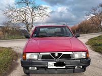 Usata Alfa Romeo 75 120 CV (88 kW) 1989 Rosso Berlina