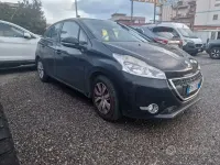 Usata Peugeot 208 Access 68 CV (50 kW) 2013 Nero Utilitaria