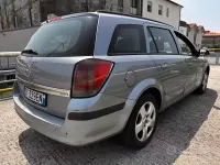 Usata Opel Astra Enjoy 101 CV (74 kW) 2005 Grigio Station wagon