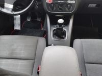 Usata VW Golf V 105 CV (77 kW) 2007 Argento Berlina