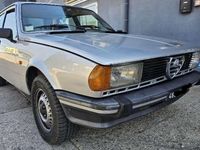 Usata Alfa Romeo Giulietta 109 CV (80 kW) 1980 Grigio Berlina