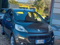 Usata Peugeot 107 Urban Move 68 CV (50 kW) 2012 Grigio Utilitaria