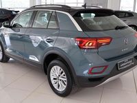 Usata VW T-Roc Life 150 CV (110 kW) 2025 Petroleum blue met SUV