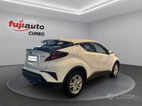 Usata Toyota C-HR Active 122 CV (89 kW) 2023 Bianco SUV
