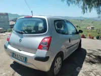 Usata Renault Twingo 58 CV (42 kW) 2007 Grigio Utilitaria