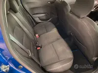 Usata Renault Clio V Techno 101 CV (74 kW) 2022 Blu Berlina
