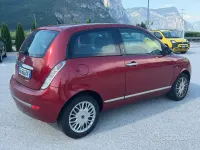Usata Lancia Ypsilon 60 CV (44 kW) 2004 Rosso Utilitaria
