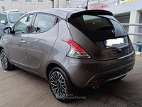 Usata Lancia Ypsilon 69 CV (50 kW) 2024 Gray Utilitaria