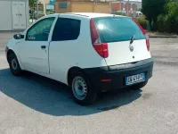 Usata Fiat Punto 60 CV (44 kW) 2005 Bianco Utilitaria