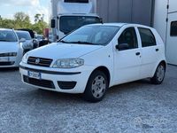 Usata Fiat Punto Active 60 CV (44 kW) 2005 Bianco Utilitaria