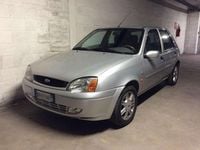 Usata Ford Fiesta 75 CV (55 kW) 2000 Argento Utilitaria