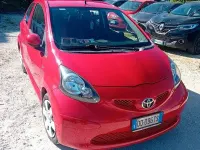 Usata Toyota Aygo 68 CV (50 kW) 2006 Rosso Utilitaria