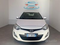 Usata Hyundai i20 Edition 85 CV (62 kW) 2013 Bianco Berlina