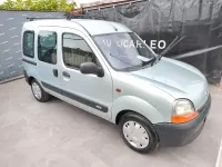 Usata Renault Kangoo 75 CV (55 kW) 2002 Argento Monovolume