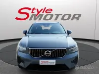 Usata Volvo XC40 Core 179 CV (131 kW) 2022 Grigio SUV