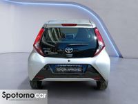 usata Toyota Aygo Connect 1.0 VVT-i 72 CV 5 porte x-play del 2020 usata a Sesto San Giovanni