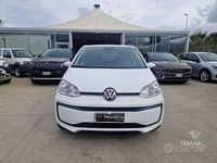 Usata VW up! Move 65 CV (47 kW) 2022 Bianco Utilitaria