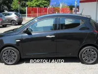Usata Lancia Ypsilon Gold 69 CV (50 kW) 2022 Nero Utilitaria
