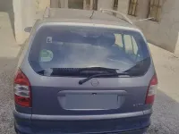 Usata Opel Zafira 101 CV (74 kW) 2004 Monovolume