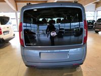 Usata Fiat Doblò Easy 120 CV (88 kW) 2020 Azzurro Monovolume