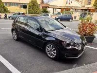 Second-hand VW Golf VII 110 CP (80 kW) 2014 Negru Berlinǎ