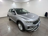 Usata VW T-Roc Life 150 CV (110 kW) 2023 Argento SUV
