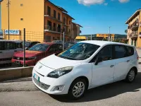 Usata Renault Scénic Luxe 130 CV (95 kW) 2011 Bianco Monovolume