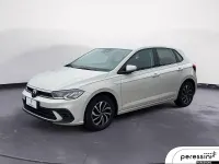 Usata VW Polo Life 95 CV (69 kW) 2023 Ascot grey Utilitaria