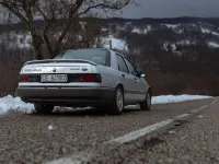 Usata Ford Sierra 107 CV (78 kW) 1990 Grigio Berlina