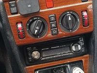 Usata Mercedes 200 122 CV (89 kW) 1993 Bronzo Berlina