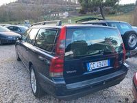 Usata Volvo V70 163 CV (119 kW) 2002 Blu Station wagon