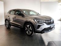Käytetty Renault Austral Evolution 131 HP (96 kW) 2024 Harmaa Katumaasturi