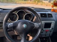 Usata Alfa Romeo 147 Distinctive 150 CV (110 kW) 2001 Utilitaria