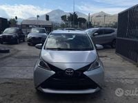 Usata Toyota Aygo X-clusiv 69 CV (50 kW) 2015 Grigio Utilitaria