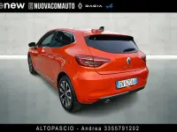 Usata Renault Clio V Intens 91 CV (66 kW) 2023 Arancione Berlina