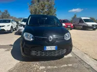Usata Renault Twingo 30 kW (42 CV) 2022 Nero Utilitaria