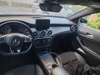 Usata Mercedes GLA200 Executive 136 CV (100 kW) 2017 Grigio SUV