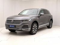 Usata VW Touareg Elegance+ 231 CV (169 kW) 2021 Grigio SUV
