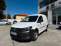 Usata VW Caddy 102 CV (75 kW) 2019 Bianco Monovolume