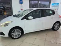 Usata Peugeot 208 Allure 75 CV (55 kW) 2017 Bianco Utilitaria