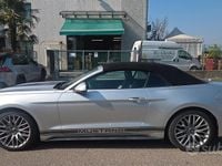 Usata Ford Mustang 290 CV (213 kW) 2018 Grigio Cabrio