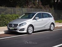 Usata Mercedes B180 109 CV (80 kW) 2018 Argento Monovolume