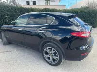 Usata Maserati Levante 275 CV (202 kW) 2018 Nero SUV