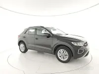 Usata VW T-Roc Life 116 CV (85 kW) 2025 Nero SUV