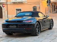 Usata Porsche 718 Boxster 300 CV (220 kW) 2020 Nero Cabrio