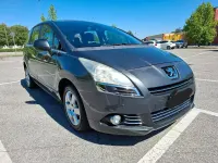 Usata Peugeot 5008 112 CV (82 kW) 2012 Monovolume