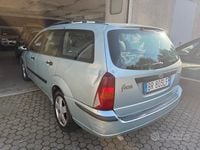 Usata Ford Focus Zetec 100 CV (73 kW) 2004 Grigio Station wagon