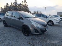 Usata Opel Corsa 85 CV (62 kW) 2012 Marrone Utilitaria